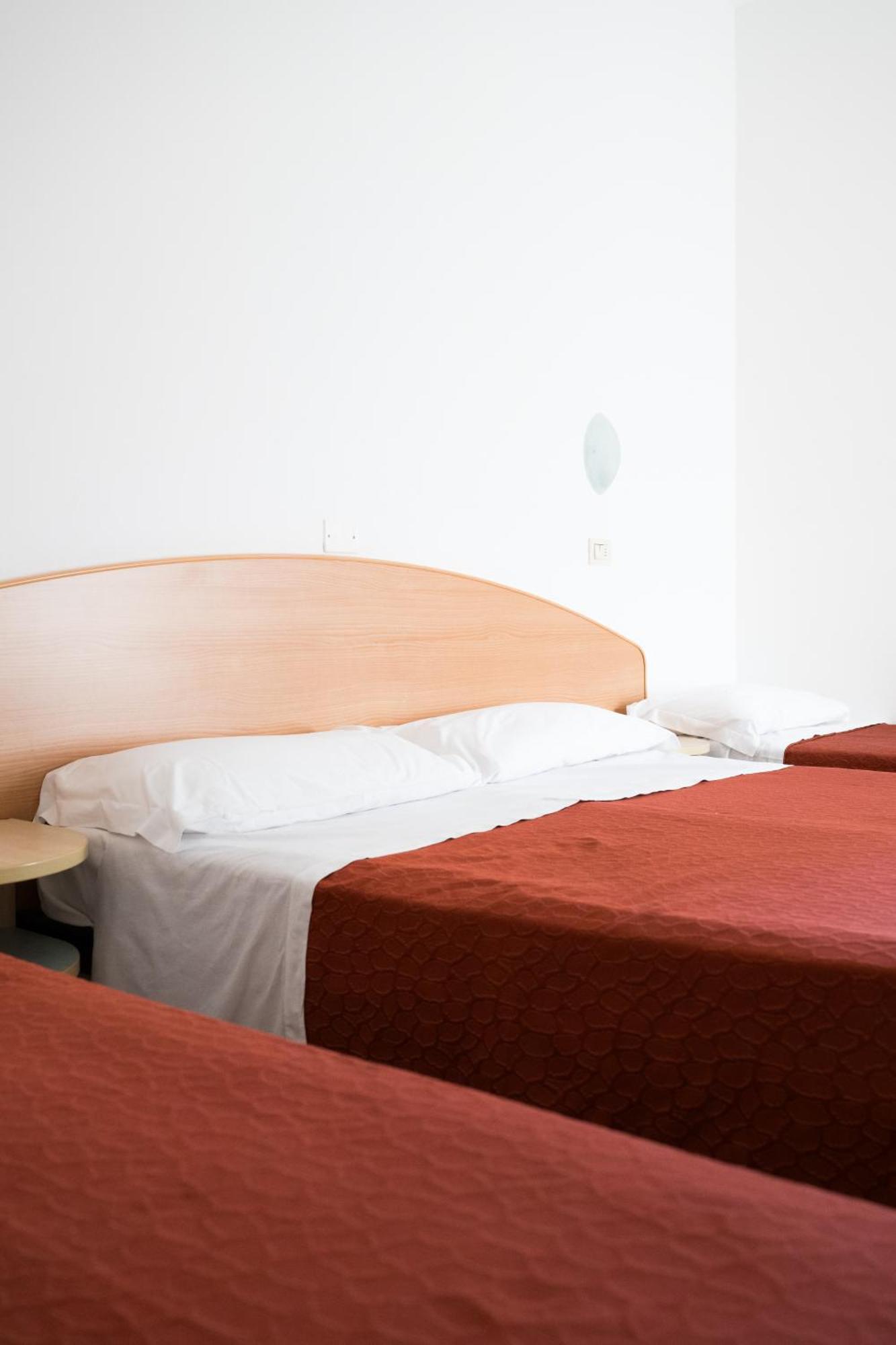 Hotel Chery มิลาโน แมริตทิมา ภายนอก รูปภาพ